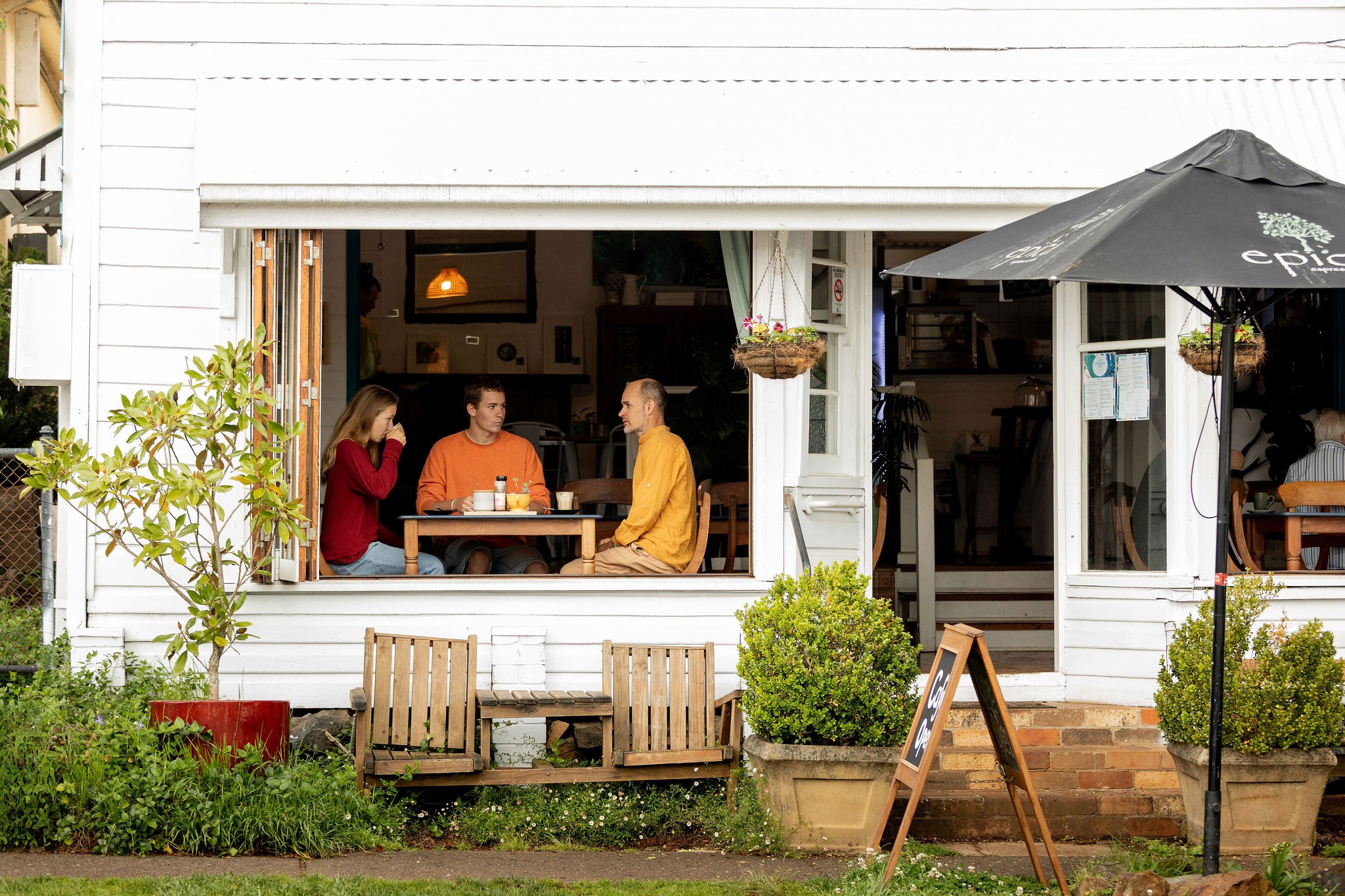 ST-IMAGES-DORRIGO-COMPONENTS-CAFE-3.jpg